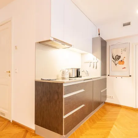 Old Town - Viru Gate Апартаменти