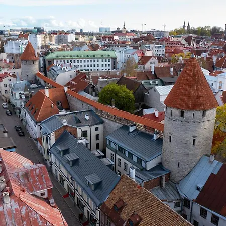 Old Town - Viru Gate