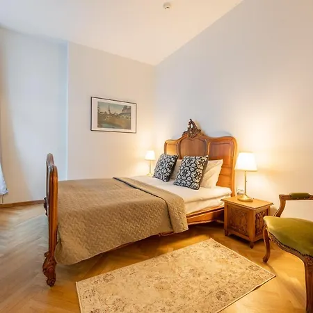 Old Town - Viru Gate شقة تالين