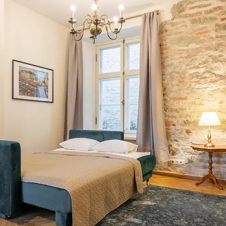 Old Town - Viru Gate شقة تالين