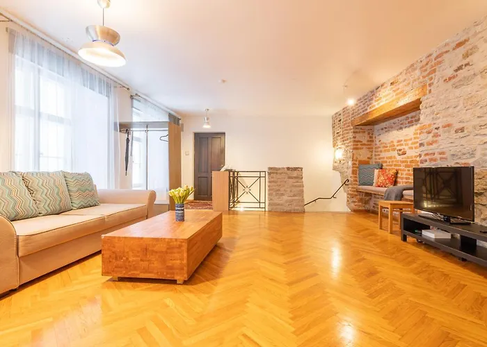 Old Town - Viru Gate Apartment Tallinn
