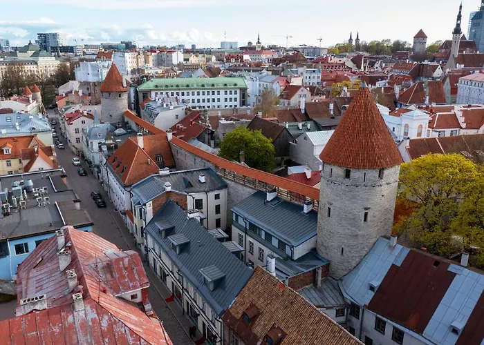 Old Town - Viru Gate