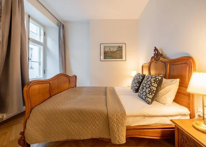 Old Town - Viru Gate * Reval